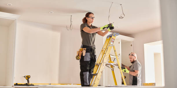 Best Outdoor Lighting Installation  in Great Neck Estates, NY